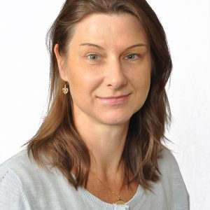 Dr Noni Lewis